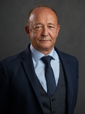 dr Vladan Ivanović